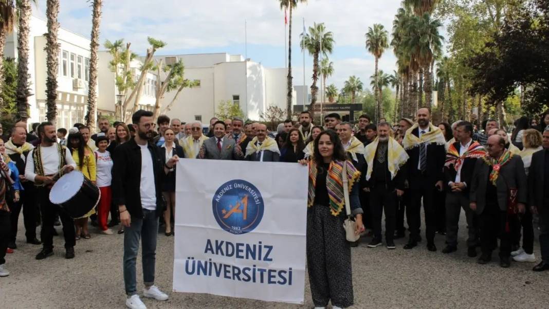 Akdeniz Üniversitesi'nde Yörük Ateşi Yandı 6